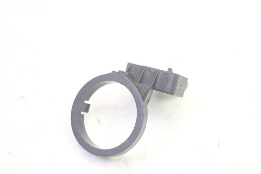 photo de ANTENA TRANSPONDEDOR PIAGGIO MP3 500 (2016 - 2018) - Primer plano técnico