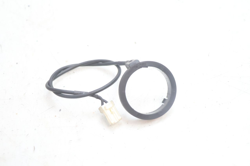 photo de ANTENA TRANSPONDEDOR PIAGGIO MP3 125 (2006 - 2014) - Detalle de la pieza