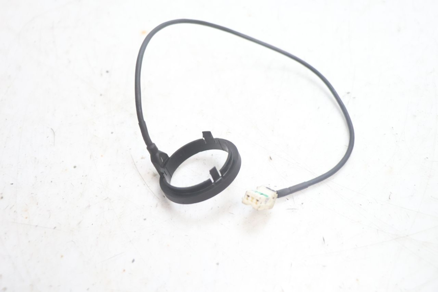 photo de ANTENA TRANSPONDEDOR PIAGGIO MP3 125 (2006 - 2014) - Zoom estado de uso