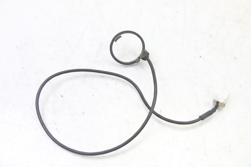 photo de ANTENA TRANSPONDEDOR PEUGEOT SATELIS COMPRESSOR K15 125 (2006 - 2009) - Otra perspectiva