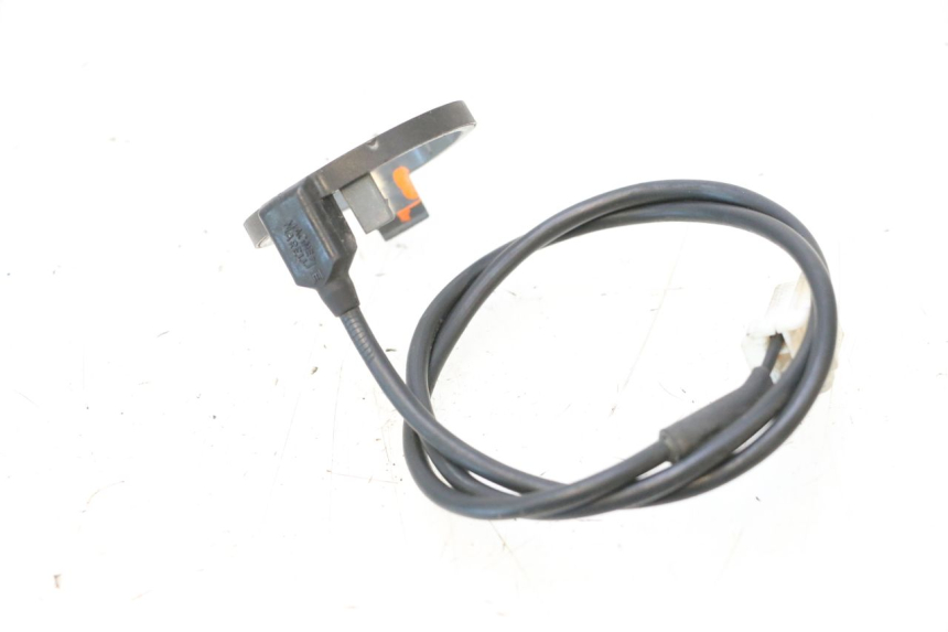 photo de ANTENA TRANSPONDEDOR PEUGEOT SATELIS COMPRESSOR K15 125 (2006 - 2009) - Primer plano técnico