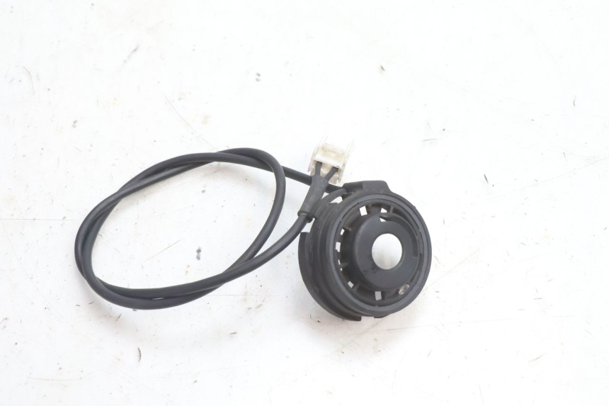 photo de ANTENA TRANSPONDEDOR PEUGEOT SATELIS 125 (2006 - 2009) - Zoom estado de uso