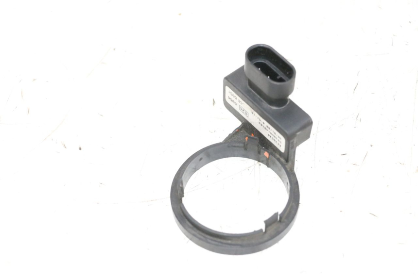 photo de ANTENA TRANSPONDEDOR PIAGGIO VESPA GTS SUPER IE 125 (2009 - 2016) - Otra perspectiva