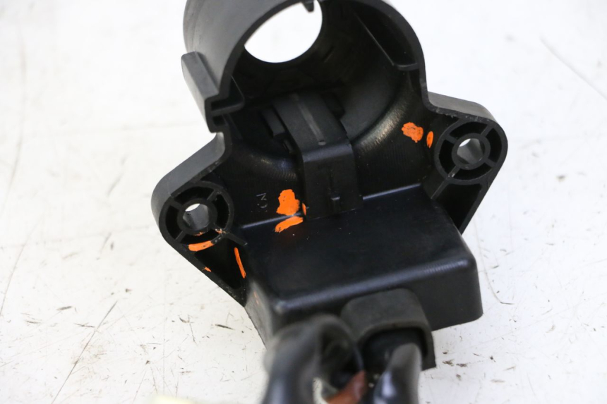 photo de ANTENA TRANSPONDEDOR YAMAHA X-MAX XMAX 125 (2010 - 2013) - Primer plano técnico