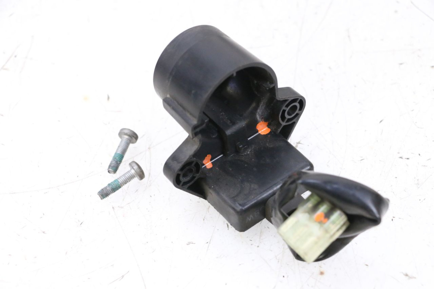 photo de ANTENA TRANSPONDEDOR YAMAHA XMAX X-MAX 125 (2006 - 2009) - Zoom estado de uso