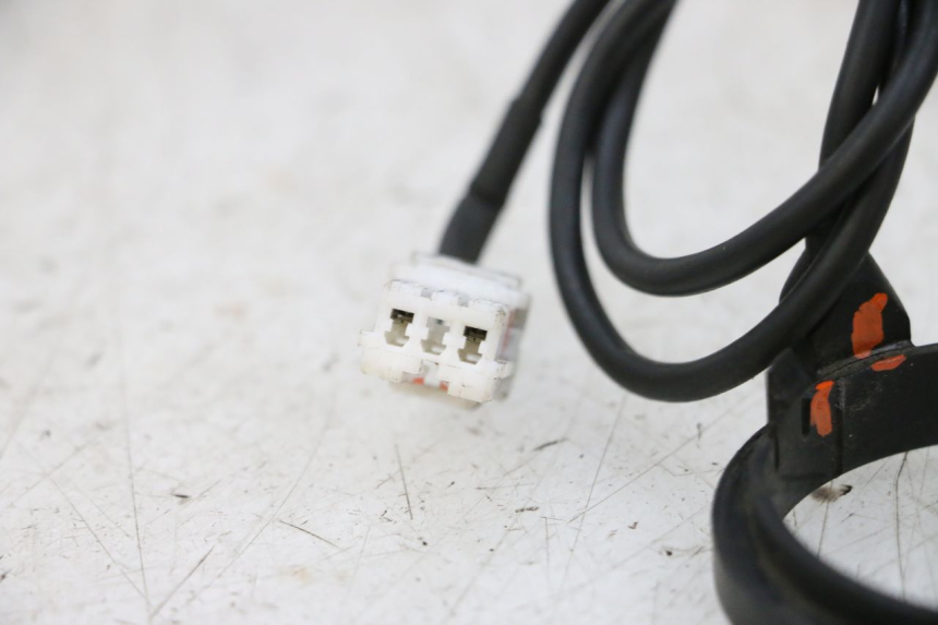 photo de ANTENA TRANSPONDEDOR PIAGGIO X8 125 (2004 - 2007) - Zoom estado de uso