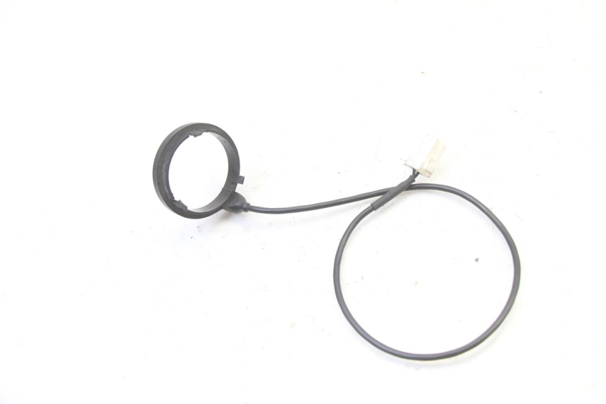 photo de ANTENA TRANSPONDEDOR PIAGGIO X9 EVOLUTION 125 (2003 - 2007) - Otra perspectiva