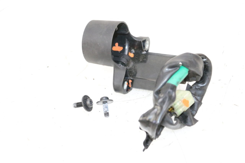 photo de ANTENA TRANSPONDEDOR YAMAHA XJ6 600 (2008 - 2016) - Detalles de los puntos de fijación