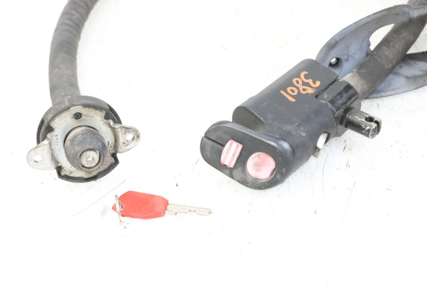 photo de ANTIRROBO PEUGEOT SPEEDFIGHT 100 (1997 - 2007) - Zoom estado de uso