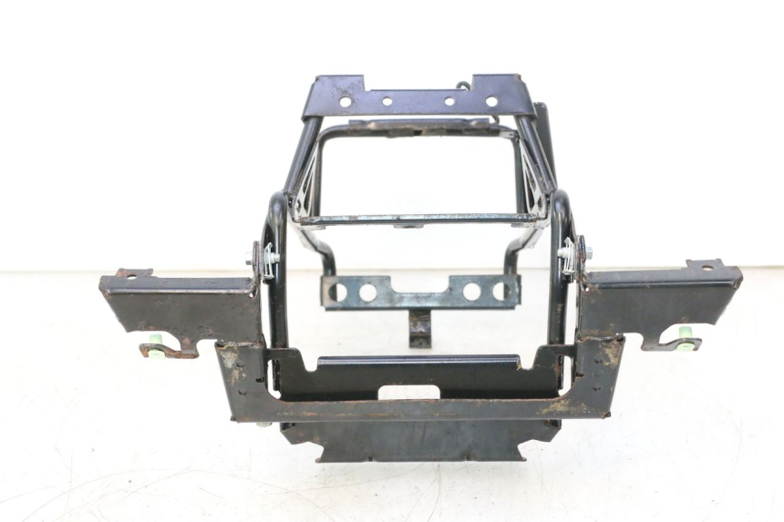 photo de CARENADO FRONTAL ARA PEUGEOT CITYSTAR 2T 50 (2018 - 2021) - Zoom estado de uso