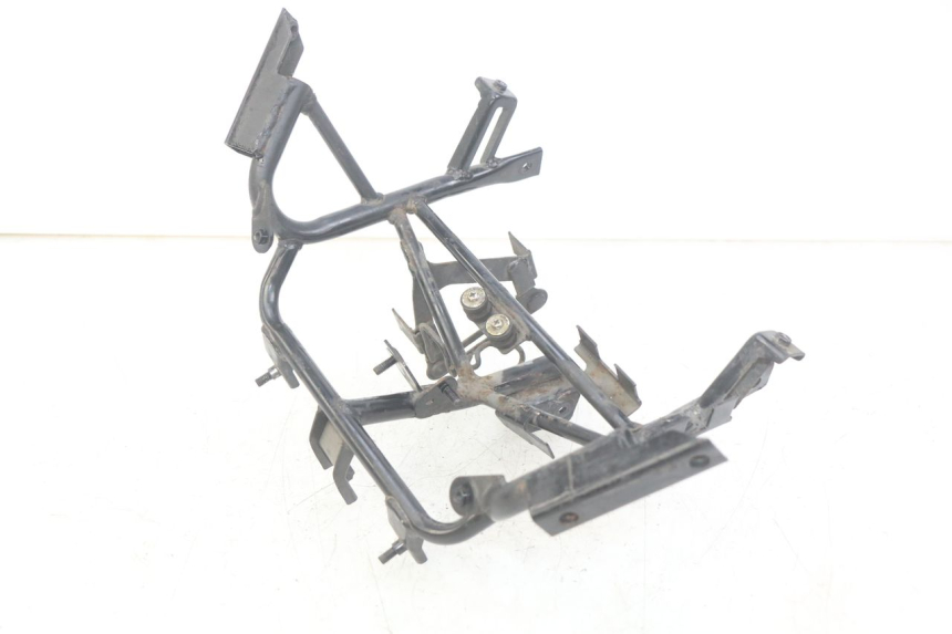 photo de ARAÑA FRONTAL KYMCO DINK STREET 125 (2009 - 2014) - Primer plano técnico