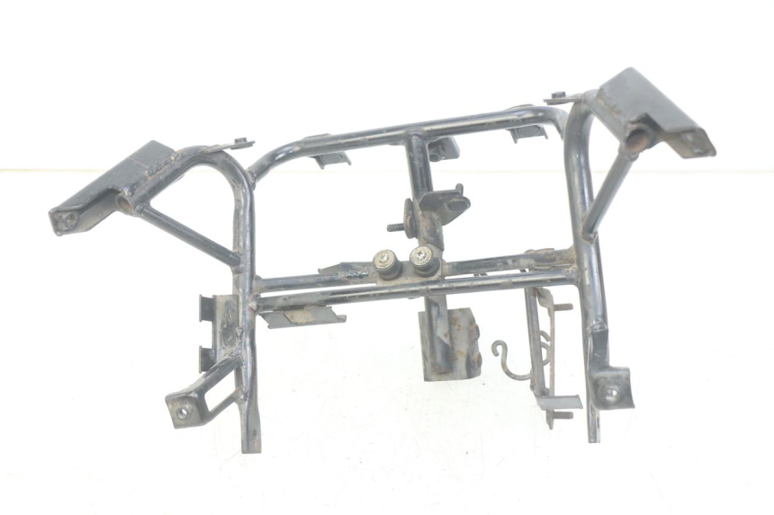 photo de ARAÑA FRONTAL KYMCO DINK STREET 125 (2009 - 2014) - Detalles de los puntos de fijación