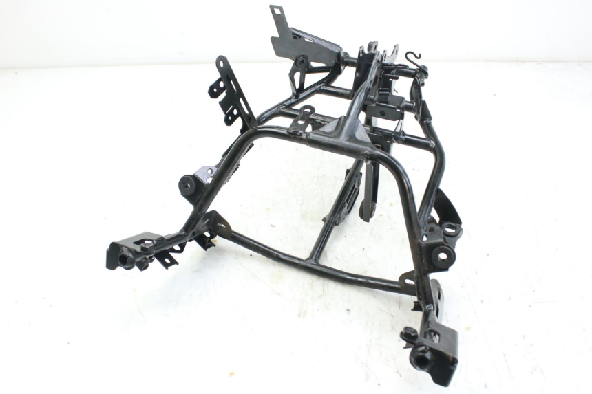 photo de ARAÑA FRONTAL HONDA FES S-WING SWING ABS 125 (2007 - 2015) - Estado de la superficie y material