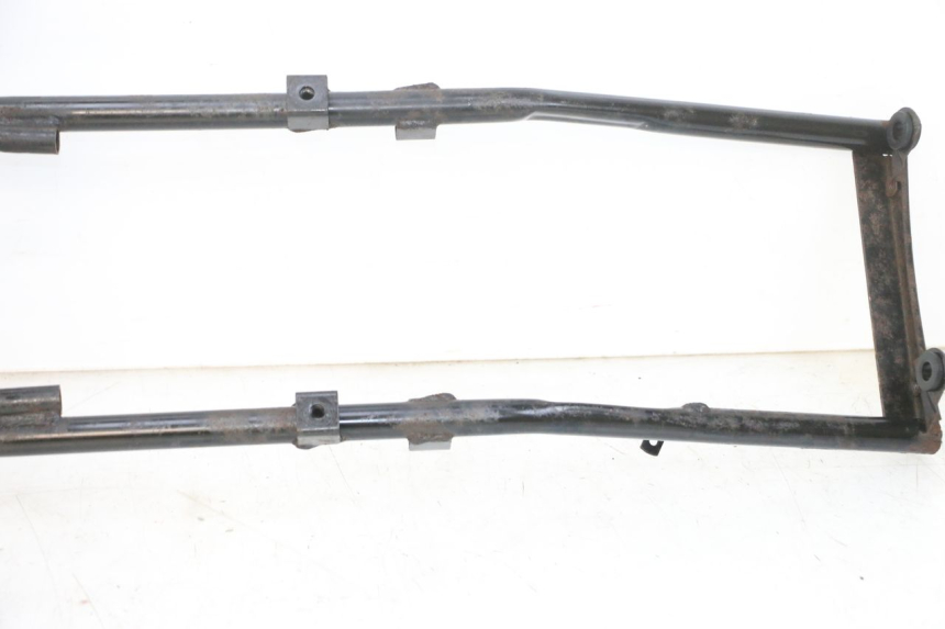 photo de CARENADO FRONTAL ARA PIAGGIO MP3 RL 250 (2006 - 2010) - Características distintivas