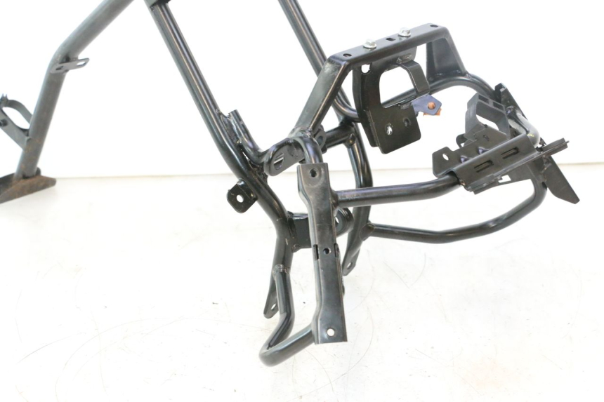 photo de CARENADO FRONTAL ARA PIAGGIO MP3 500 (2016 - 2018) - Vista general del producto