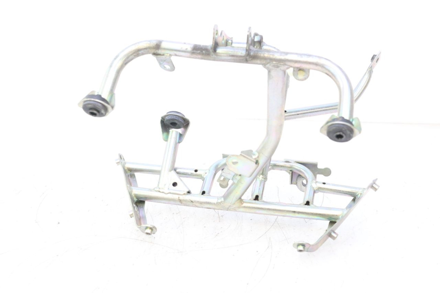 photo de CARENADO FRONTAL ARA HONDA PCX (JF28) 125 (2009 - 2011) - Detalles de los puntos de fijación