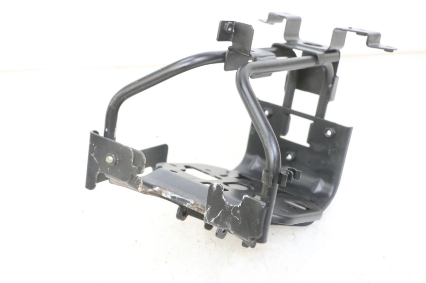 photo de CARENADO FRONTAL ARA PEUGEOT SATELIS 125 (2013 - 2018) - Otra perspectiva