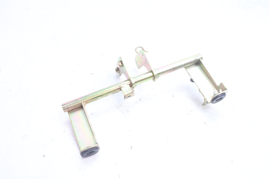 photo de CARENADO FRONTAL ARA HONDA SH 125 (2001 - 2003) - Primer plano técnico