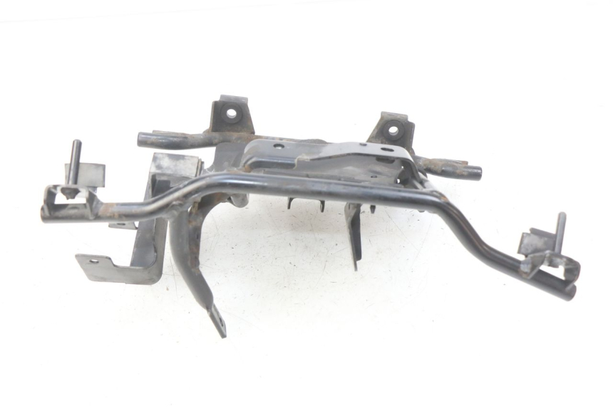 photo de ARAÑA FRONTAL SUZUKI SIXTEEN 125 (2008 - 2010) - Zoom estado de uso