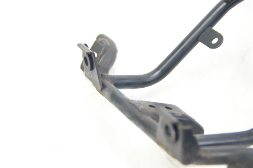 photo de ARAÑA FRONTAL SUZUKI SIXTEEN 125 (2008 - 2010) - Otra vista del artículo