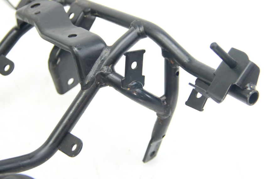 photo de ARAÑA FRONTAL SUZUKI SIXTEEN 125 (2008 - 2010) - Recambio usado revisado