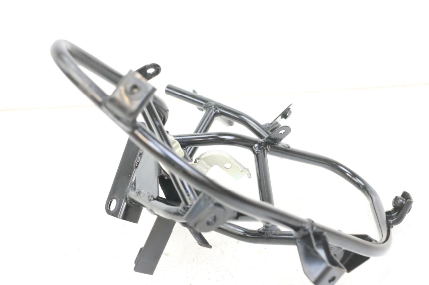 photo de CARENADO FRONTAL ARA SUZUKI BURGMAN 125 (2018 - 2021) - Zoom estado de uso