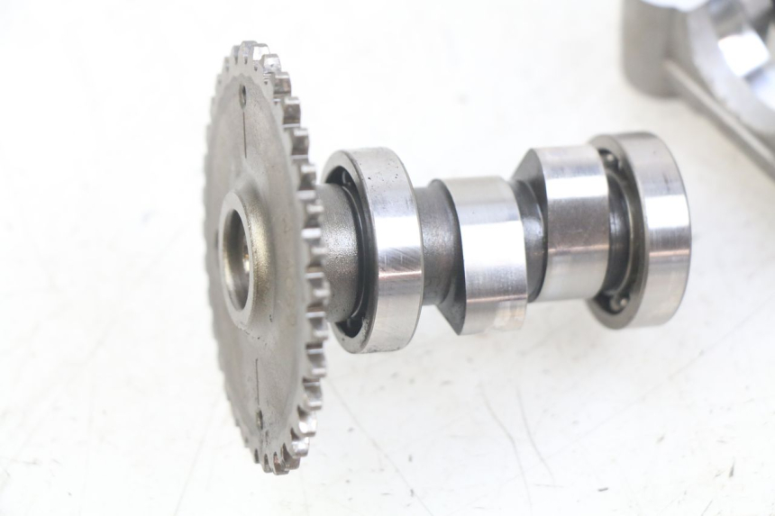 photo de ÁRBOL DE LEVAS KYMCO AGILITY 16+ 4T 50 (2018 - 2023) - Otra perspectiva