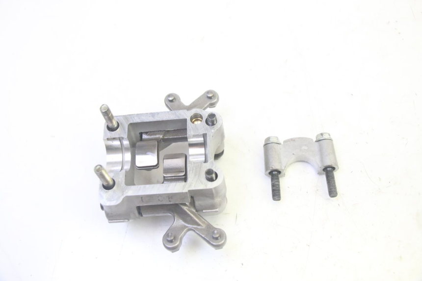 photo de ARBOL LEVAS SUZUKI BURGMAN 125 (2007 - 2014) - Estado de la superficie y material