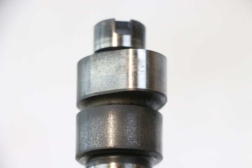 photo de ARBOL LEVAS SUZUKI BURGMAN 125 (2007 - 2014) - Primer plano técnico