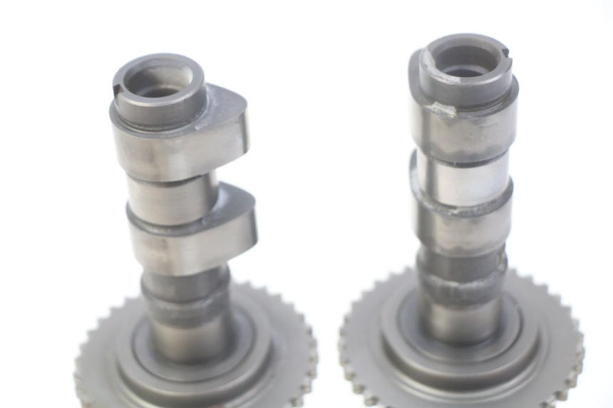 photo de ÁRBOL DE LEVAS HONDA CBF 500 (2004 - 2007) - Detalle de la pieza