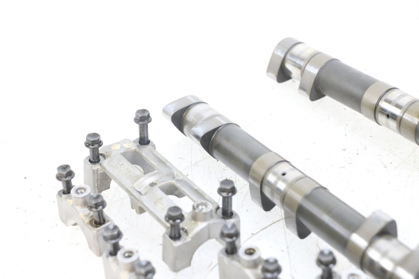 photo de ÁRBOL DE LEVAS YAMAHA FJR ABS 1300 (2006 - 2012) - Primer plano de alta resolución