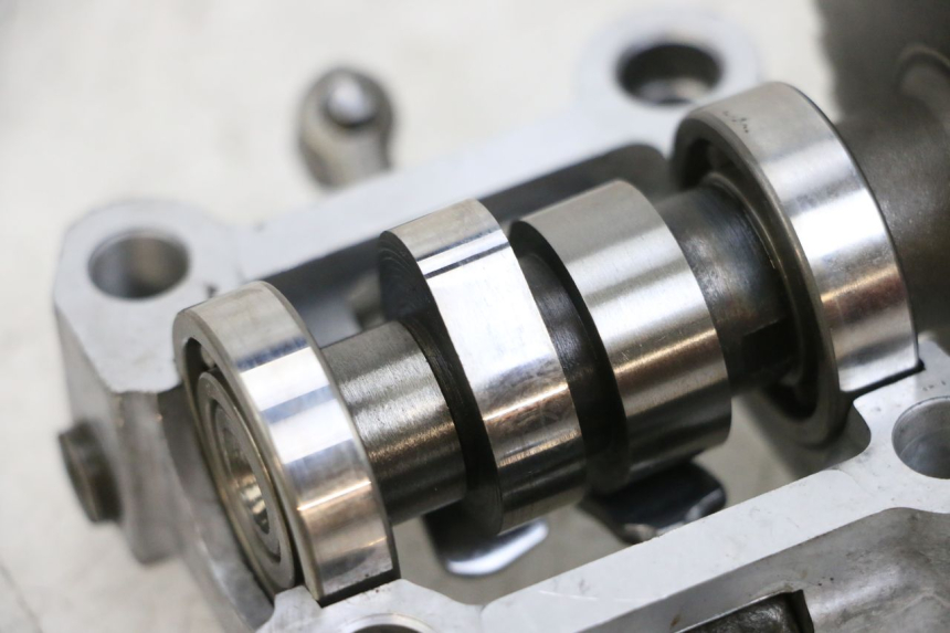 photo de ARBOL LEVAS KYMCO LIKE 125 (2009 - 2016) - Detalles de los puntos de fijación