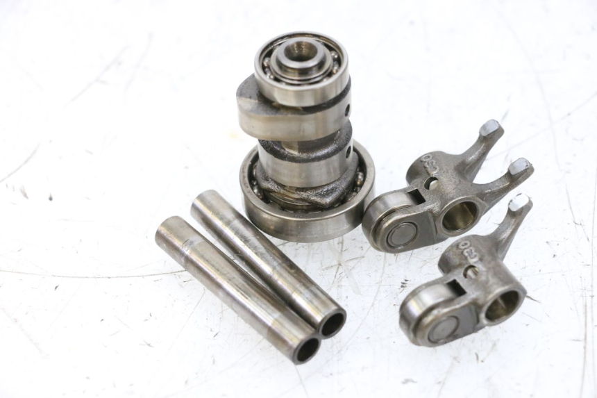 photo de ARBOL LEVAS YAMAHA NEOS NEO'S 4T 50 (2008 - 2016) - Primer plano técnico