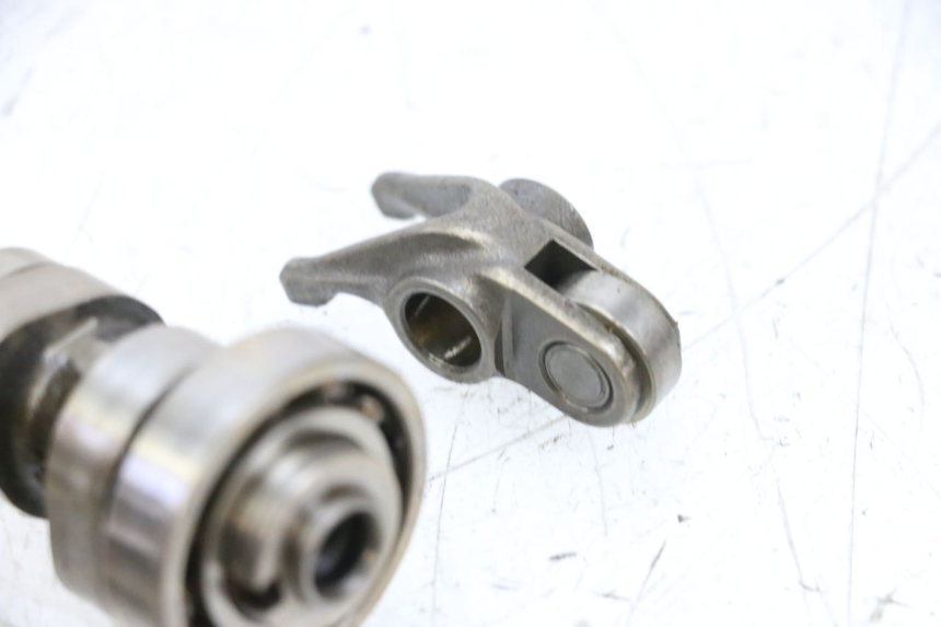 photo de ARBOL LEVAS YAMAHA NEOS NEO'S 4T 50 (2008 - 2016) - Detalles de los puntos de fijación