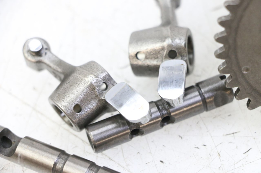 photo de ARBOL LEVAS PEUGEOT KISBEE 4T 50 (2018 - 2022) - Primer plano técnico