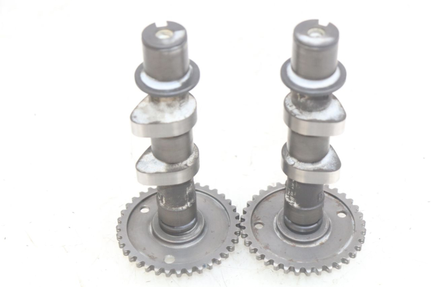 photo de ÁRBOL DE LEVAS SUZUKI SV N 650 (1999 - 2002) - Primer plano técnico