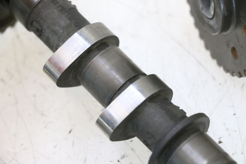 photo de ARBOL LEVAS SUZUKI SV S 650 (2003 - 2009) - Primer plano técnico