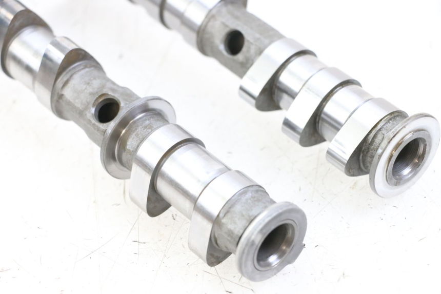 photo de ARBOL LEVAS YAMAHA TDM ABS 900 (2002 - 2014) - Primer plano técnico