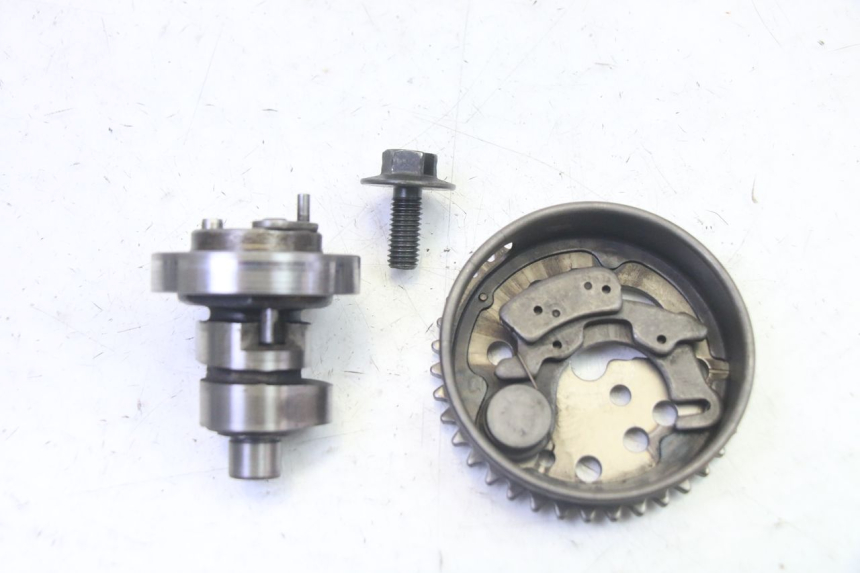 photo de ARBOL LEVAS YAMAHA X-MAX XMAX 125 (2010 - 2013) - Detalles de los puntos de fijación