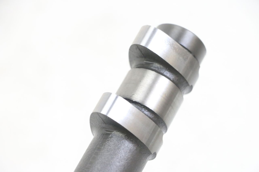 photo de ARBOL LEVAS ADMISION HONDA CB R 1000 (2018 - 2023) - Primer plano técnico