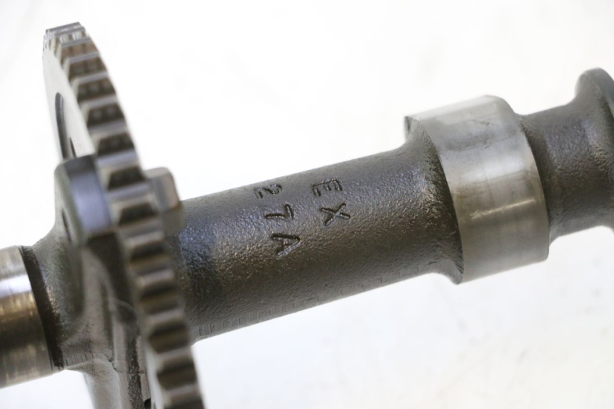 photo de ARBOL LEVAS INTAKE SUZUKI GSF N BANDIT 1200 (2001 - 2005) - Primer plano técnico