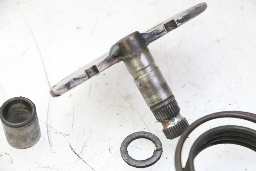 photo de EJE PEDAL ARRANQUE PEUGEOT CITYSTAR 50 (2013 - 2017) - Detalle de la pieza