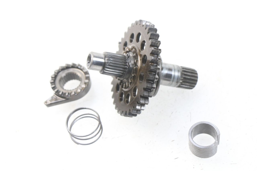 photo de EJE PEDAL ARRANQUE HONDA CRF CR-F 450 (2005 - 2008) - Primer plano técnico