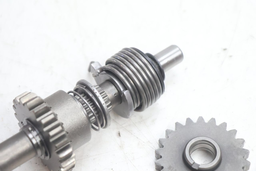 photo de EJE PEDAL ARRANQUE MINI MX DRIFT 150 - Primer plano técnico