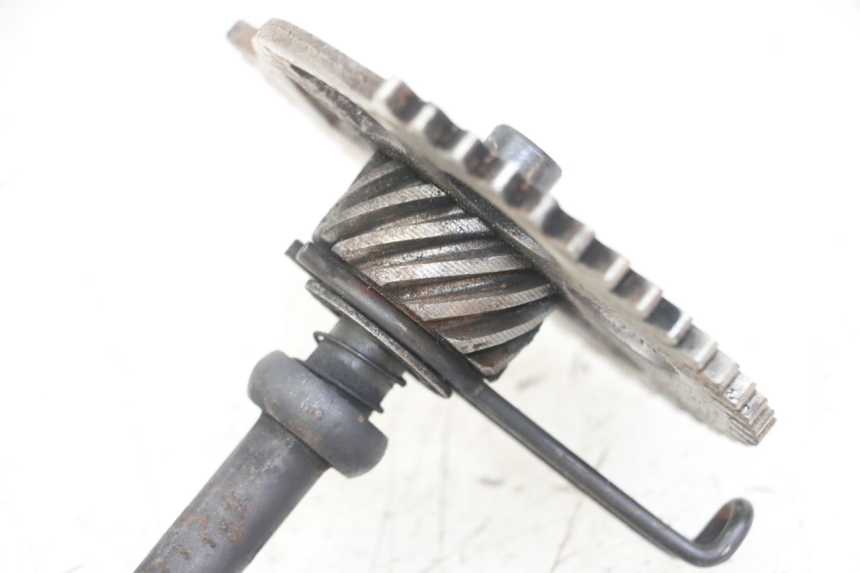 photo de EJE PEDAL ARRANQUE GOES WIKI 125 (2010 - 2015) - Otra perspectiva