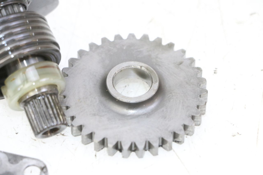 photo de EJE DE ARRANQUE KAWASAKI KX 85 (2014 - 2021) - Detalles de los puntos de fijación