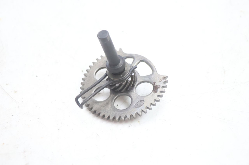 photo de EJE PEDAL ARRANQUE YIYING RETRO 125 (2008 - 2018) - Otra perspectiva