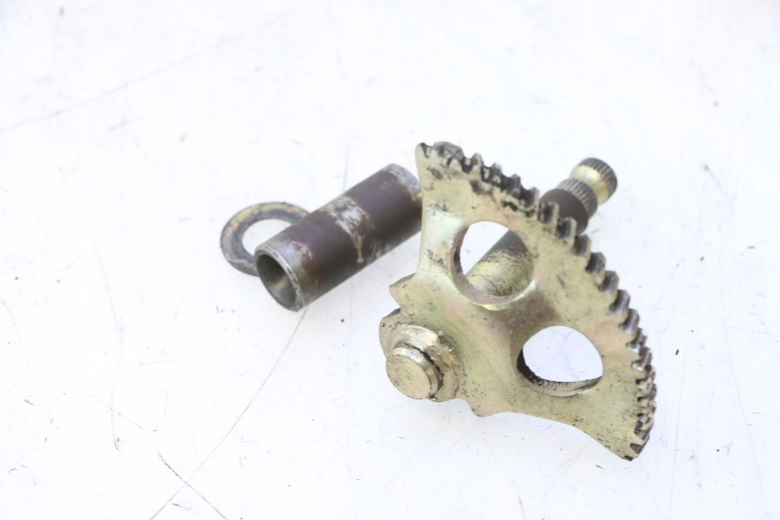 photo de EJE PEDAL ARRANQUE KEEWAY RY6 2T 50 (2011 - 2019) - Zoom estado de uso