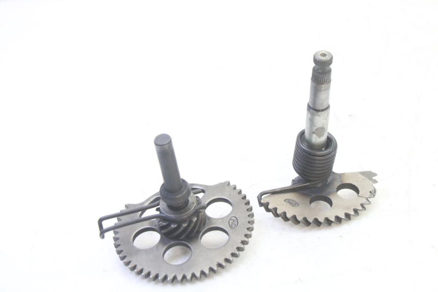 photo de EJE PEDAL ARRANQUE HYTRACK S 150 (2003 - 2011) - Zoom estado de uso