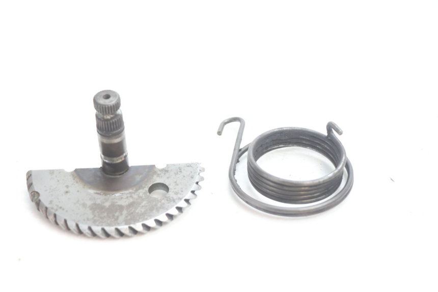 photo de EJE PEDAL ARRANQUE PEUGEOT SPEEDFIGHT LC 50 (1996 - 2002) - Zoom estado de uso